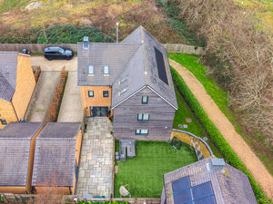 Photo 8- click for photo gallery